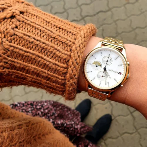 Montre Femme TOMMY HILFIGER – Montres de marque – Originale Idée Cadeau pour toutes les occasions à Casablanca, Rabat et partout au Maroc – Montre Suisse Montre Femme TOMMY HILFIGER – Montres de marque Originale au Maroc | Livraison à Casablanca, Rabat, Fès – Montre Suisse