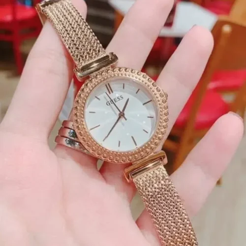 Montre Femme Guess – Fashion femme maroc – Originale Idée Cadeau pour toutes les occasions à Casablanca, Rabat et partout au Maroc – Montre Suisse Montre Femme Guess – Fashion femme maroc Originale au Maroc | Livraison à Casablanca, Rabat, Fès – Montre Suisse