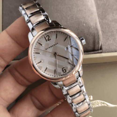 Montre Femme Burberry Bu10117 – Élégance suisse au quotidien – Originale Idée Cadeau pour toutes les occasions à Casablanca, Rabat et partout au Maroc – Montre Suisse Montre Femme Burberry Bu10117 – Élégance suisse au quotidien Originale au Maroc | Livraison à Casablanca, Rabat, Fès – Montre Suisse