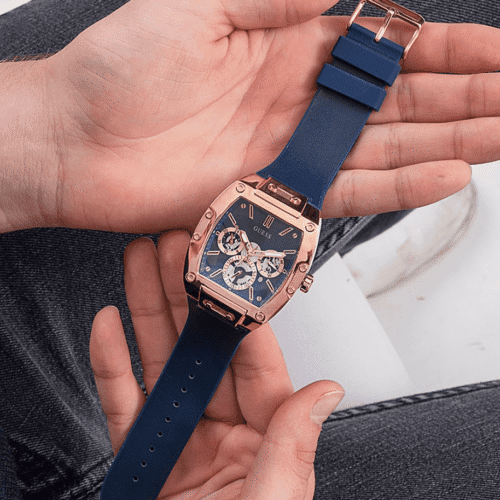 Montre Homme Guess Gw0202G4 – style épuré de caractère – Originale Idée Cadeau pour toutes les occasions à Casablanca, Rabat et partout au Maroc – Montre Suisse Montre Homme Guess Gw0202G4 – style épuré de caractère Originale au Maroc | Livraison à Casablanca, Rabat, Fès – Montre Suisse