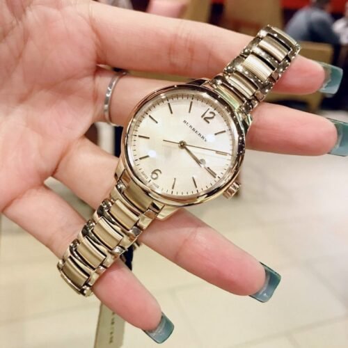 Montre Femme Burberry – Fashion femme 2025 Originale au Maroc | Livraison à Casablanca, Rabat, Fès – Montre Suisse