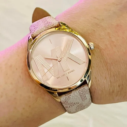 Montre Femme MICHAEL KORS MK2861 – mouvement fluide – Originale Idée Cadeau pour toutes les occasions à Casablanca, Rabat et partout au Maroc – Montre Suisse Montre Femme MICHAEL KORS MK2861 – mouvement fluide Originale au Maroc | Livraison à Casablanca, Rabat, Fès – Montre Suisse