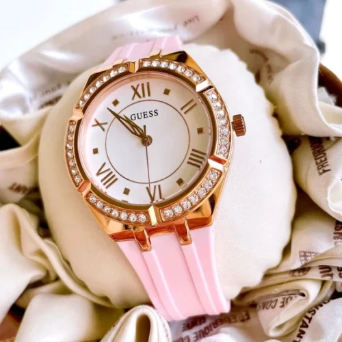 Montre Femme GUESS – touche élégante – Originale Idée Cadeau pour toutes les occasions à Casablanca, Rabat et partout au Maroc – Montre Suisse Montre Femme GUESS – touche élégante Originale au Maroc | Livraison à Casablanca, Rabat, Fès – Montre Suisse