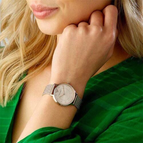 Montre Femme EMPORIO ARMANI AR11129 – silhouette raffinée – Originale Idée Cadeau pour toutes les occasions à Casablanca, Rabat et partout au Maroc – Montre Suisse Montre Femme EMPORIO ARMANI AR11129 – silhouette raffinée Originale au Maroc | Livraison à Casablanca, Rabat, Fès – Montre Suisse