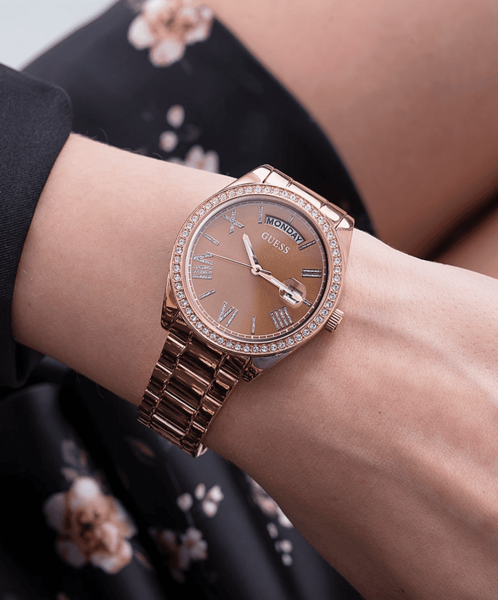 Montre Femme GUESS GW0307L3 – reflet chic – Originale Idée Cadeau pour toutes les occasions à Casablanca, Rabat et partout au Maroc – Montre Suisse Montre Femme GUESS GW0307L3 – reflet chic – Image 2