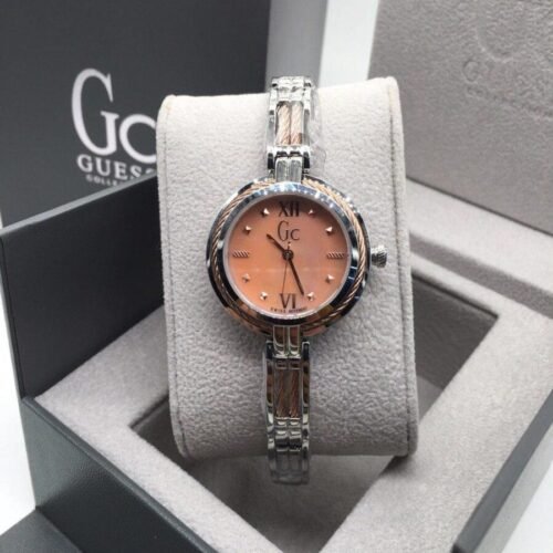 Montre Femme GUESS – caractère assumé – Originale Idée Cadeau pour toutes les occasions à Casablanca, Rabat et partout au Maroc – Montre Suisse Montre Femme GUESS – caractère assumé Originale au Maroc | Livraison à Casablanca, Rabat, Fès – Montre Suisse