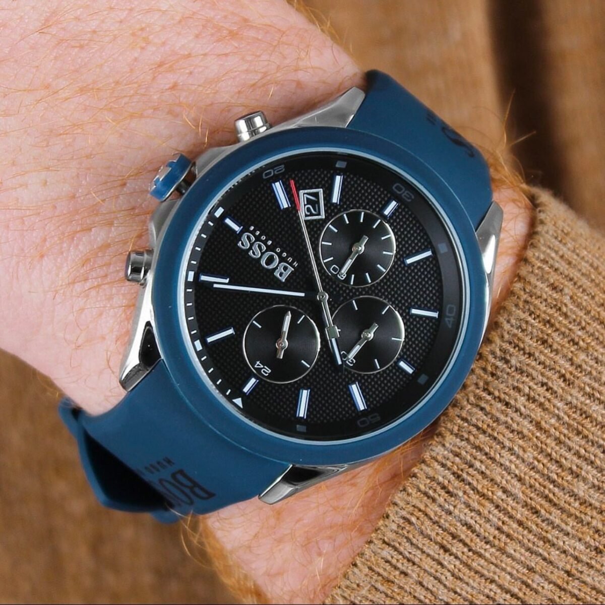 Montre Homme HUGO BOSS – finition dorée – Originale Idée Cadeau pour toutes les occasions à Casablanca, Rabat et partout au Maroc – Montre Suisse Montre Homme HUGO BOSS – finition dorée – Image 3