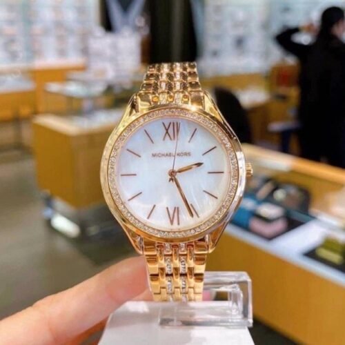 Montre Femme MICHAEL KORS MK7076 – noblesse moderne – Originale Idée Cadeau pour toutes les occasions à Casablanca, Rabat et partout au Maroc – Montre Suisse Montre Femme MICHAEL KORS MK7076 – noblesse moderne Originale au Maroc | Livraison à Casablanca, Rabat, Fès – Montre Suisse