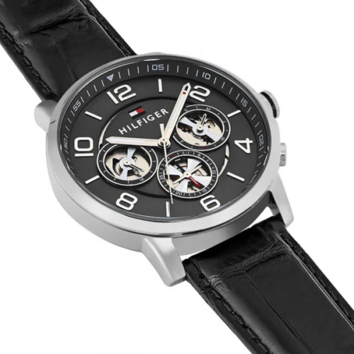 Montre Homme TOMMY HILFIGER – design recherché – Originale Idée Cadeau pour toutes les occasions à Casablanca, Rabat et partout au Maroc – Montre Suisse Montre Homme TOMMY HILFIGER – design recherché Originale au Maroc | Livraison à Casablanca, Rabat, Fès – Montre Suisse